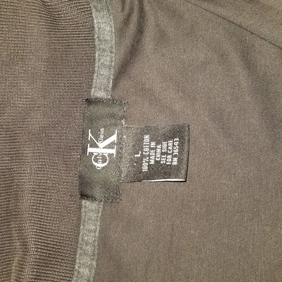 Short sleeve - Picture 2 of 2